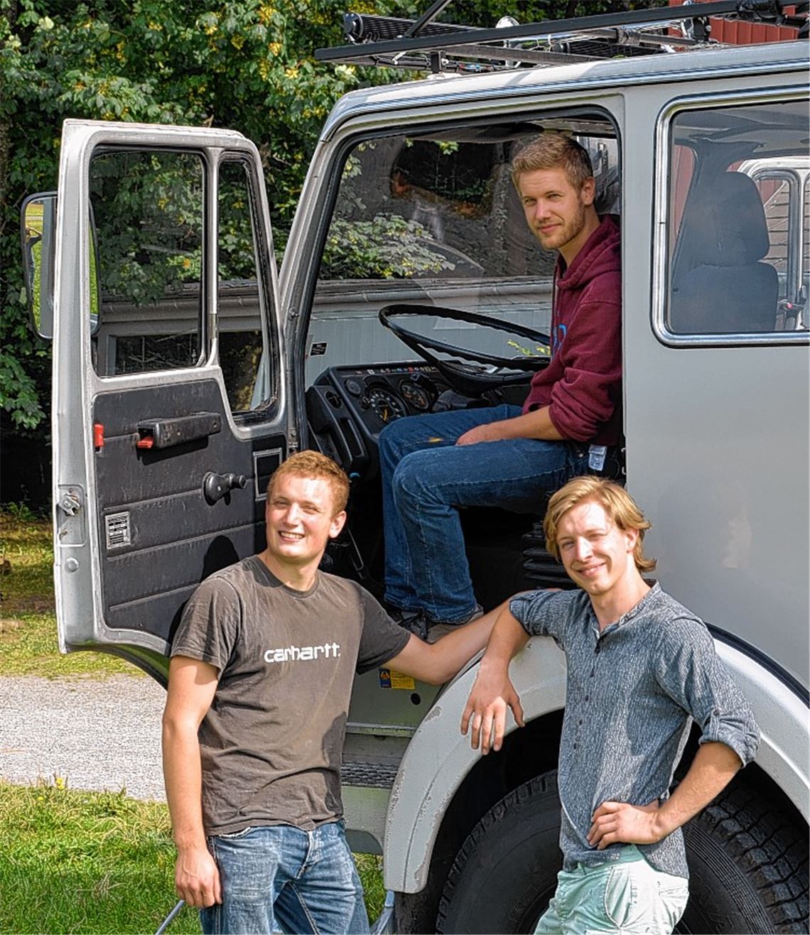 Im Löschfahrzeug ein Jahr durch Asien gereist