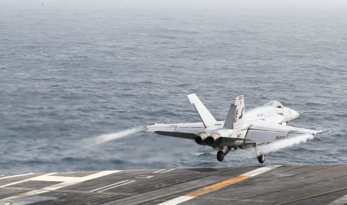 Das US-Militär wehrte nach eigenen Angaben iranische Raketen und Drohnen ab. (Symbolbild)