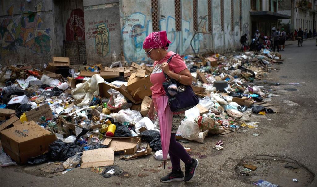 Das US-Ölembargo hat die dramatische Situation im Land verschärft. (Archivbild)