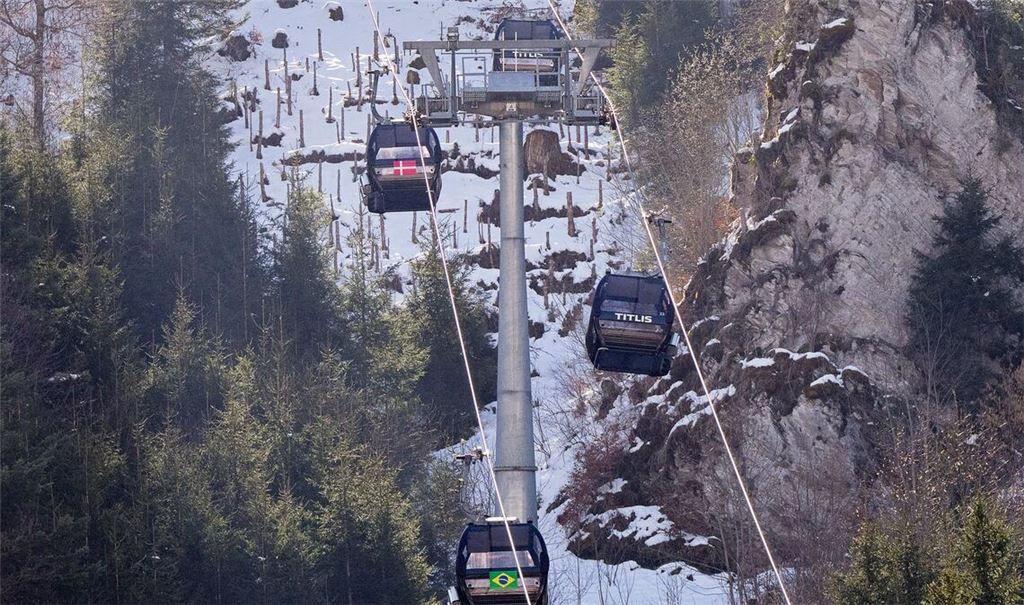 Das Unfallgebiet in der Schweiz liegt auf rund 2.000 Metern Höhe.