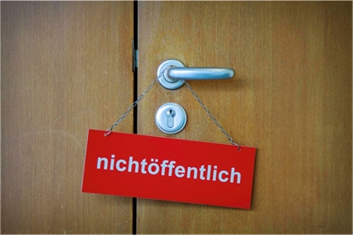 Das Urteil gegen den jungen Somalier fällt, weil nicht auszuschließen ist, dass er noch minderjährig ist, hinter verschlossenen Türen. Foto: Waidelich