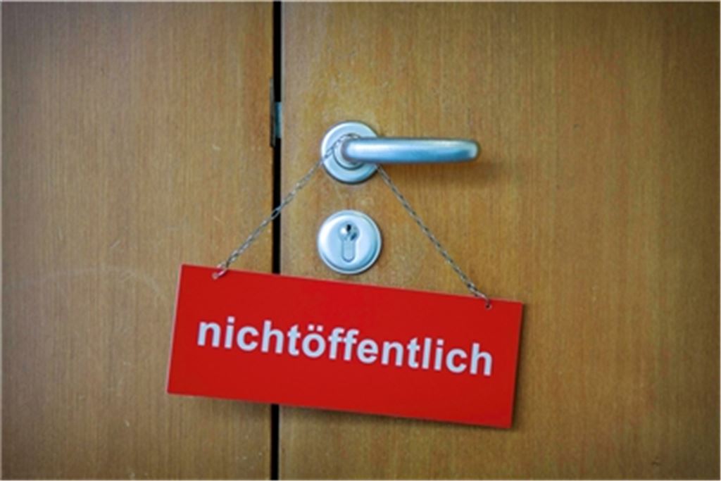 Das Urteil gegen den jungen Somalier fällt, weil nicht auszuschließen ist, dass er noch minderjährig ist, hinter verschlossenen Türen. Foto: Waidelich