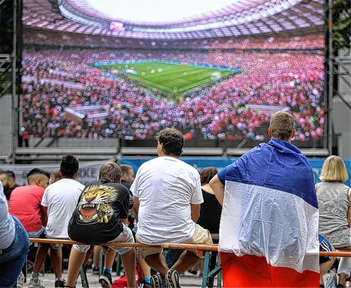 Public Viewing: Besucherzahl halbiert