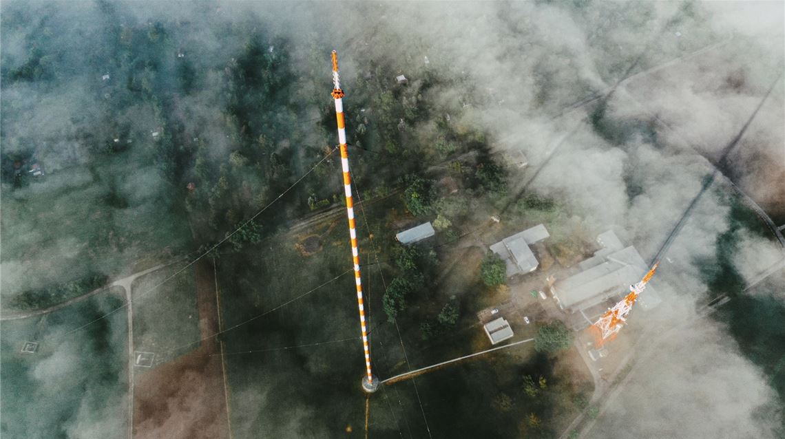 Das Wahrzeichen der Stadt Mühlacker, der große Sendemast, von oben.Foto: privat