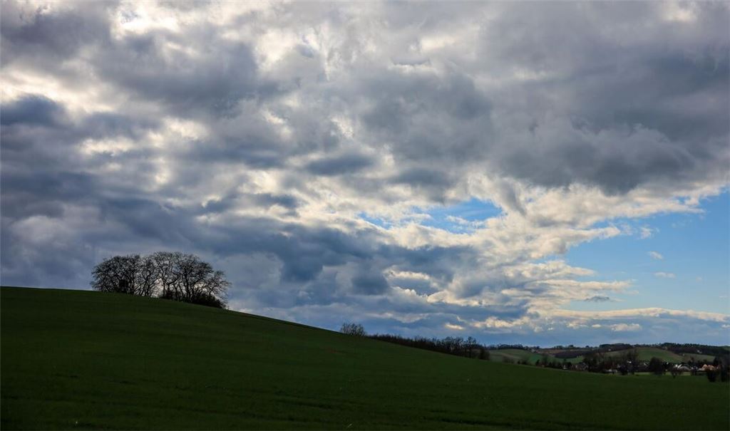 Das Wetter in den kommenden Tagen zeigt sich unbeständig. (Symbolbild)