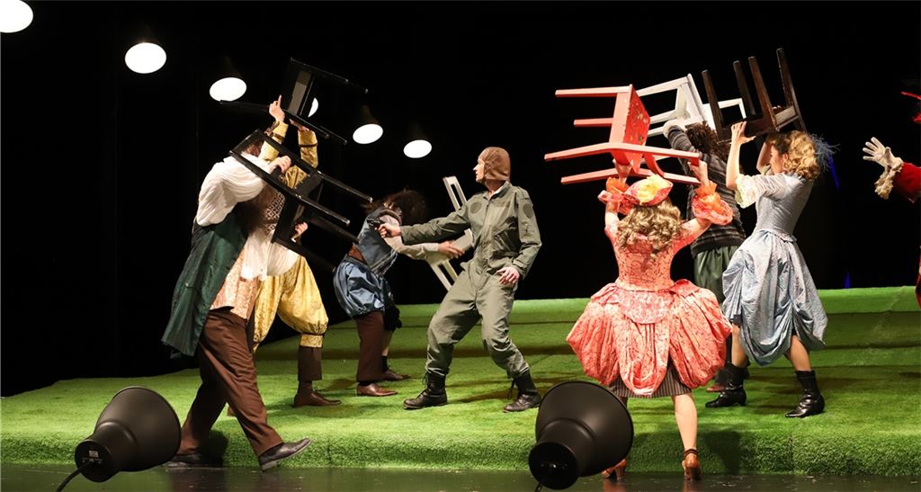 „Das Wundertheater“ bildet nach der Pause Teil zwei des Opernabends. Foto: Theater Pforzheim