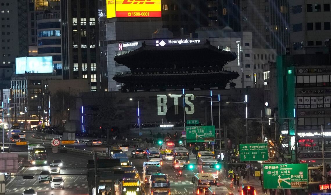 Das Zentrum Seouls verwandelt sich in eine riesige Outdoor-Bühne.