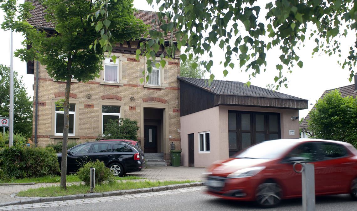 Altes Schulhaus auf dem Prüfstand Das alte Schulhaus in Kleinvillars ist jetzt von einem Ingenieur begutachtet worden. Foto: Archiv
