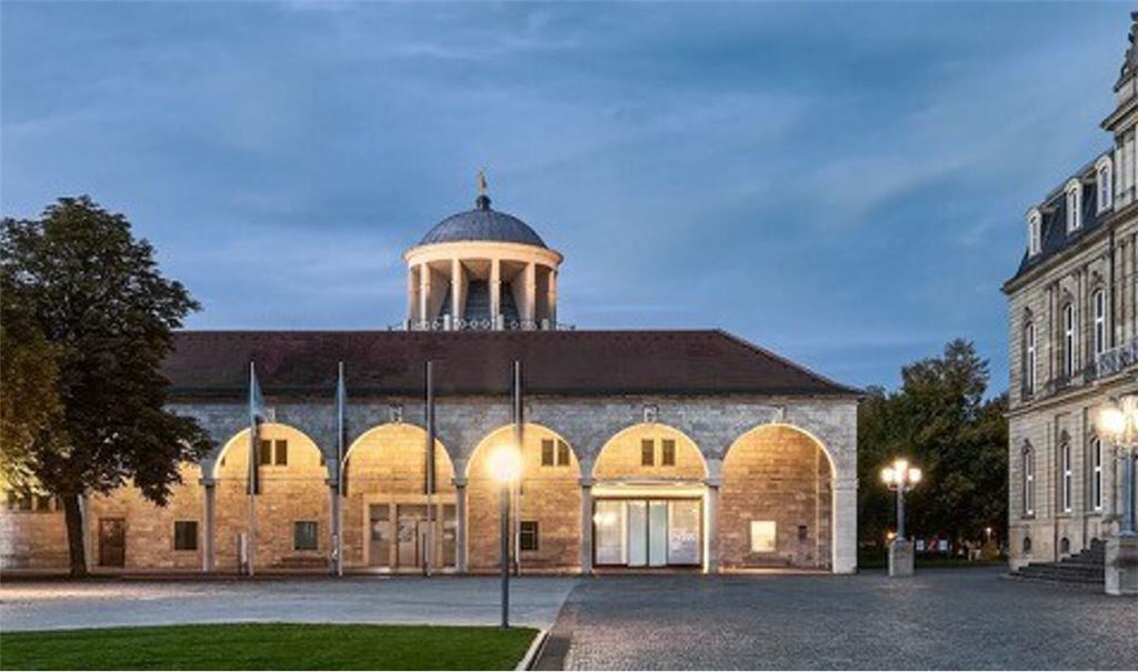 Das durch das Stuttgarter Büro blocher partners sanierte Kunstgebäude Stuttgart steht unter anderem zur Diskussion des Architekturquartetts.