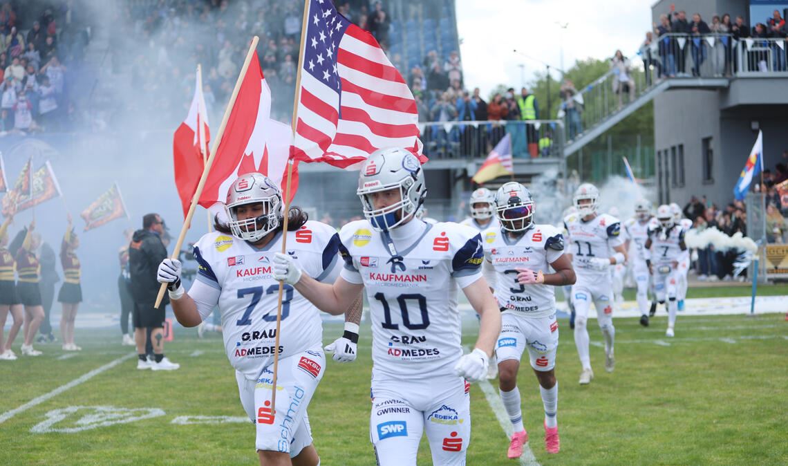 Das erste Heimspiel beginnt furios, geht dann aber doch verloren. Foto: Rubner