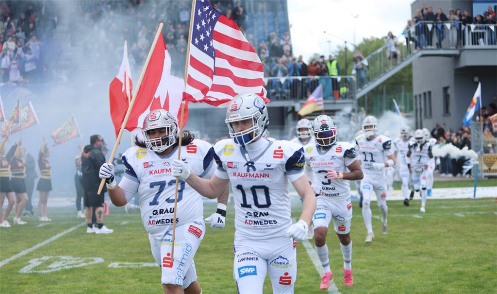 Das erste Heimspiel beginnt furios, geht dann aber doch verloren. Foto: Rubner