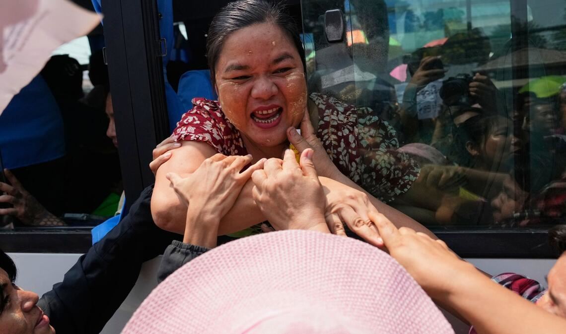 Das frühere Birma versinkt seit dem Putsch ins Chaos und Gewalt - viele Gegner wurden vom Militär inhaftiert.