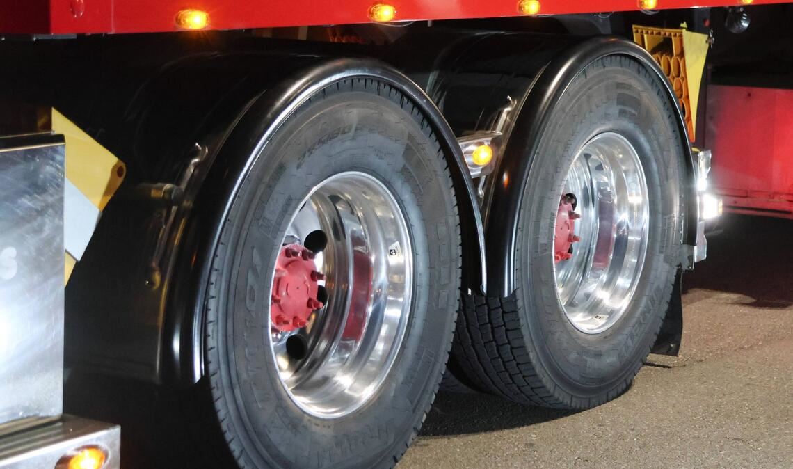 Das kann gefährlich werden: Nicht nur Lkw-Reifen sind vom aktuellen Rückruf bei Michelin erfasst.