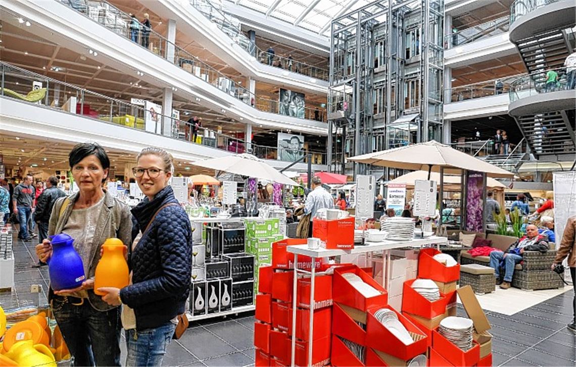 Das neue Möbelzentrum Pforzheim im Gewerbegebiet Nord ist einer der Besuchermagneten am verkaufsoffenen Sonntag. Foto: Hansen