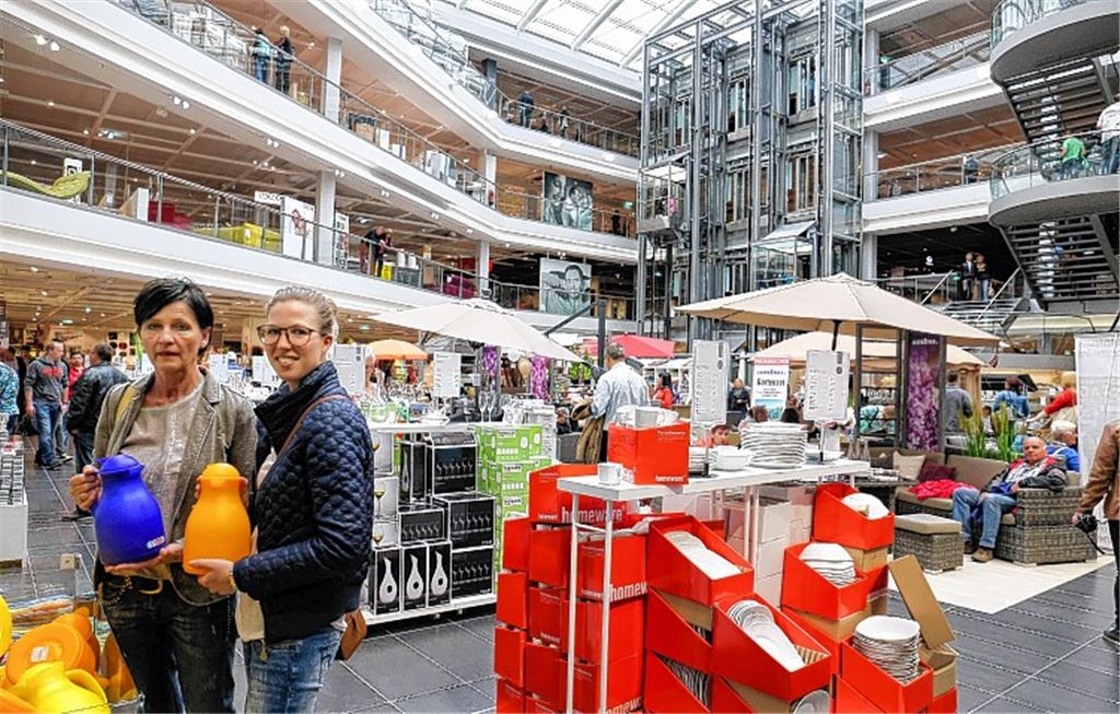 Das neue Möbelzentrum Pforzheim im Gewerbegebiet Nord ist einer der Besuchermagneten am verkaufsoffenen Sonntag. Foto: Hansen