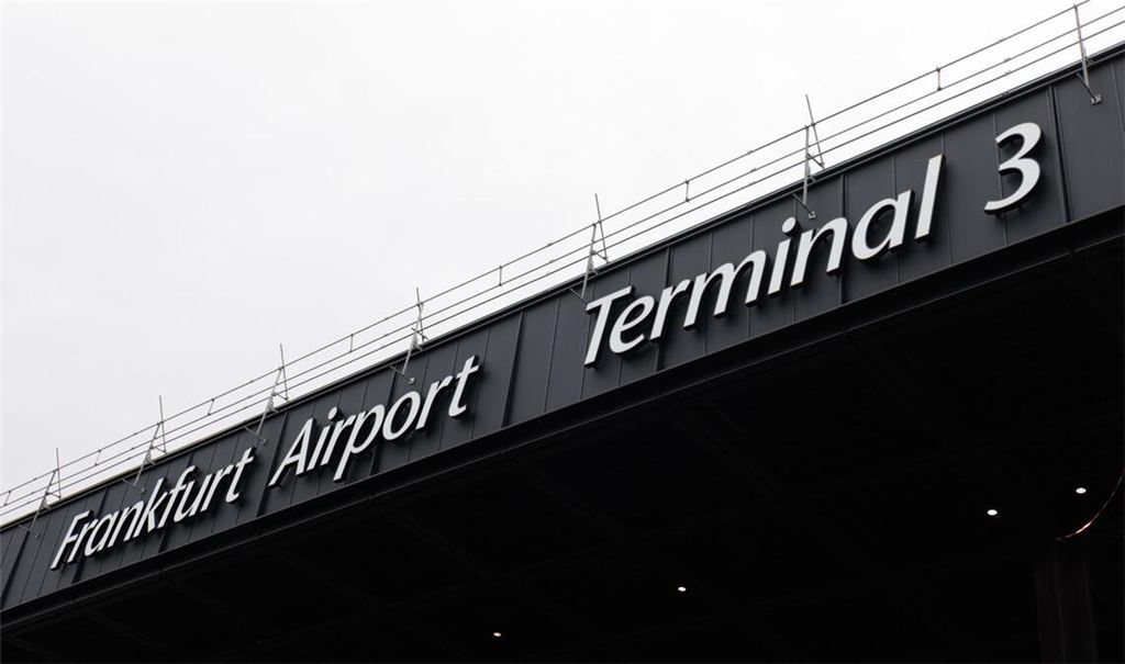 Das neue Passagierterminal an Deutschlands größtem Flughafen soll im April 2026 in Betrieb genommen werden. (Archivbild)