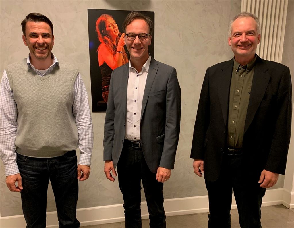 Das neue „alte“ Dreigestirn der Metall-Innung, nur in geänderter Reihenfolge: Obermeister Ulli Wetzel (Mitte) mit seinen beiden Stellvertretern Frank Herrmann (li.) und Thomas Hagenlocher (re.). Foto: privat