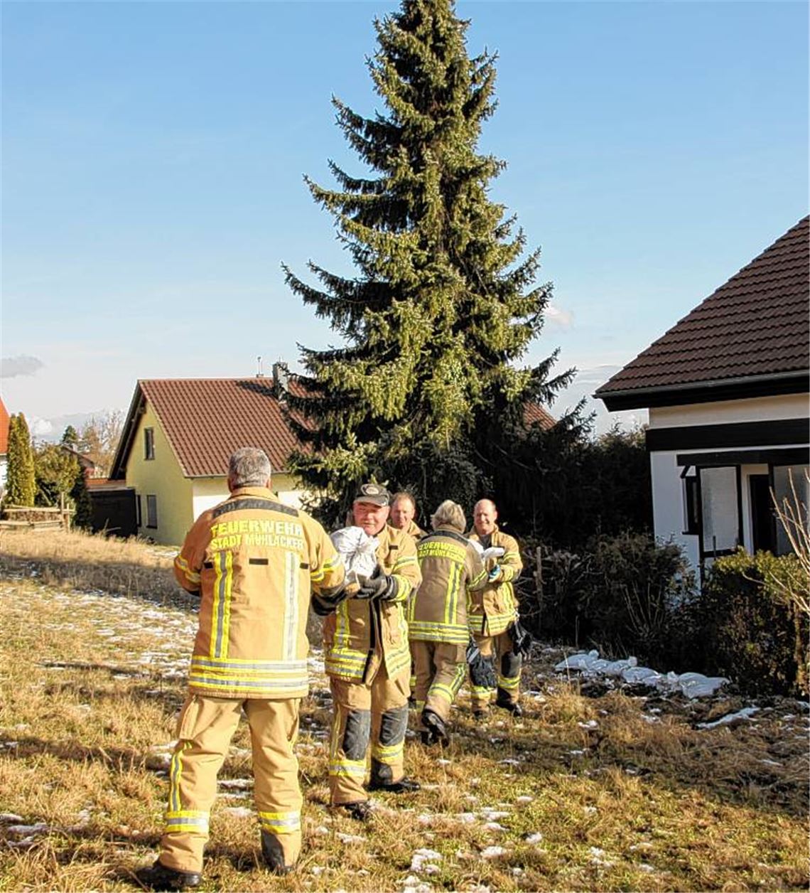 Das rasche Eingreifen der Feuerwehr verhindert Schlimmeres.
