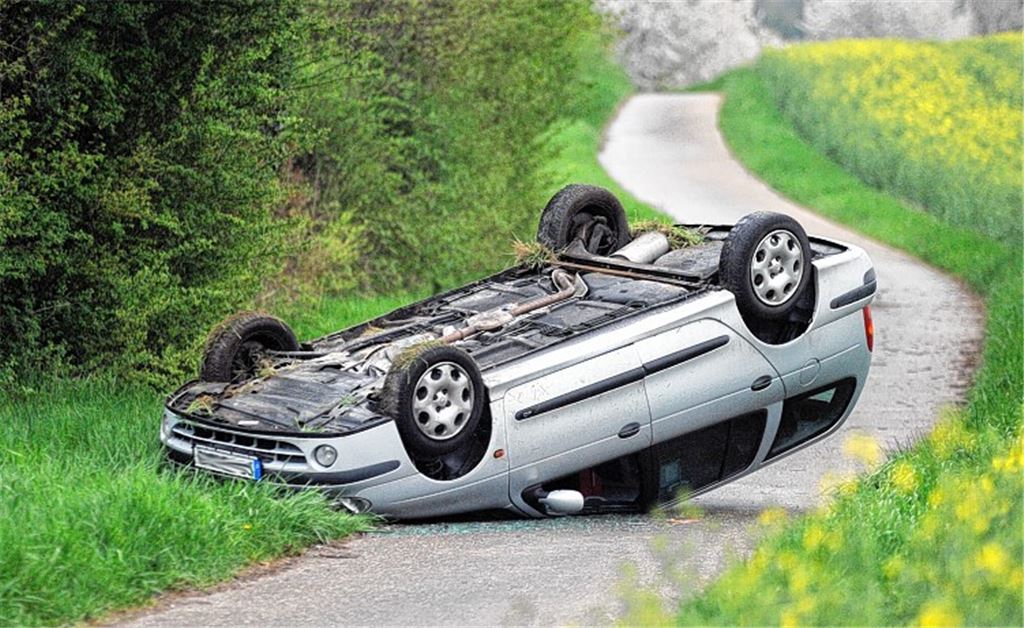 Das verunglückte Auto. 
