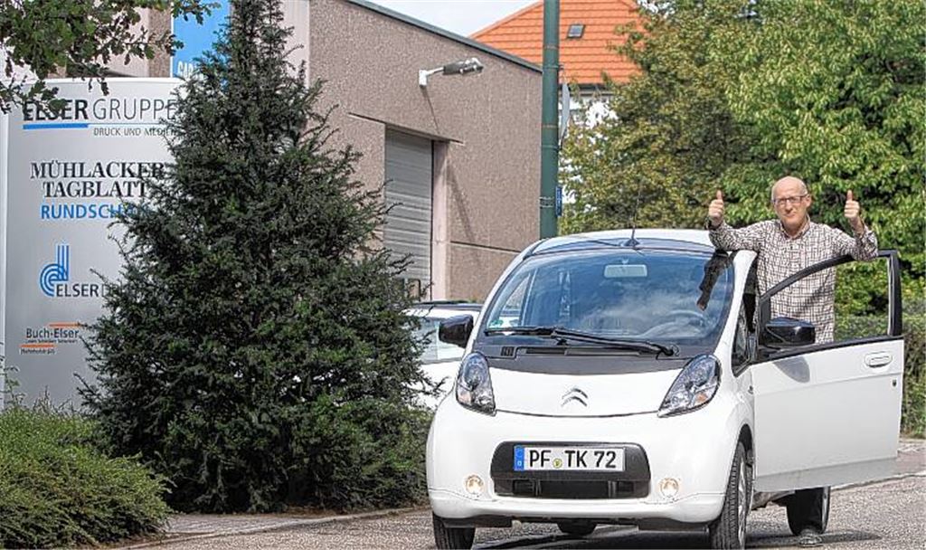 Daumen hoch für den Citroën C-Zero. Zu seinem Bedauern muss MT-Redakteur Frank Goertz die Schlüssel wieder abgeben. 