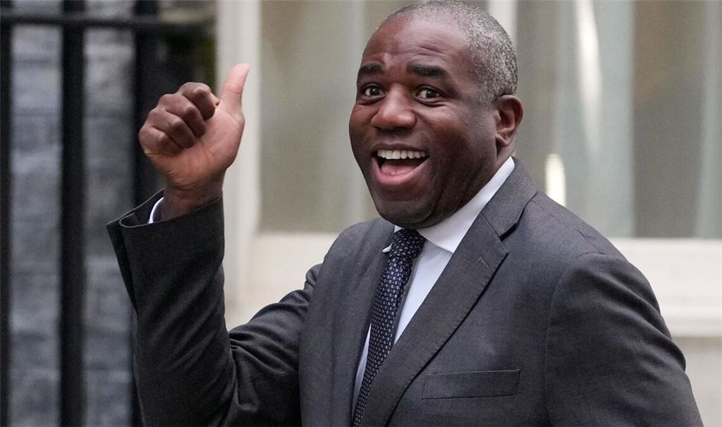 David Lammy spricht in einem Interview über die Regierungskrise. (Archivbild)