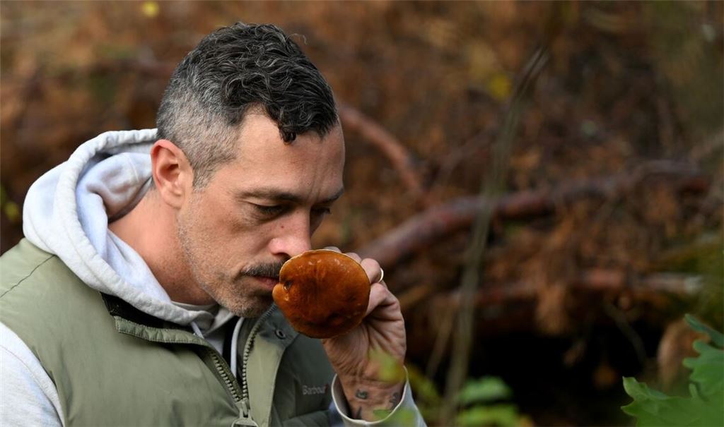 Dem Influencer folgen auf Instagram Tausende.