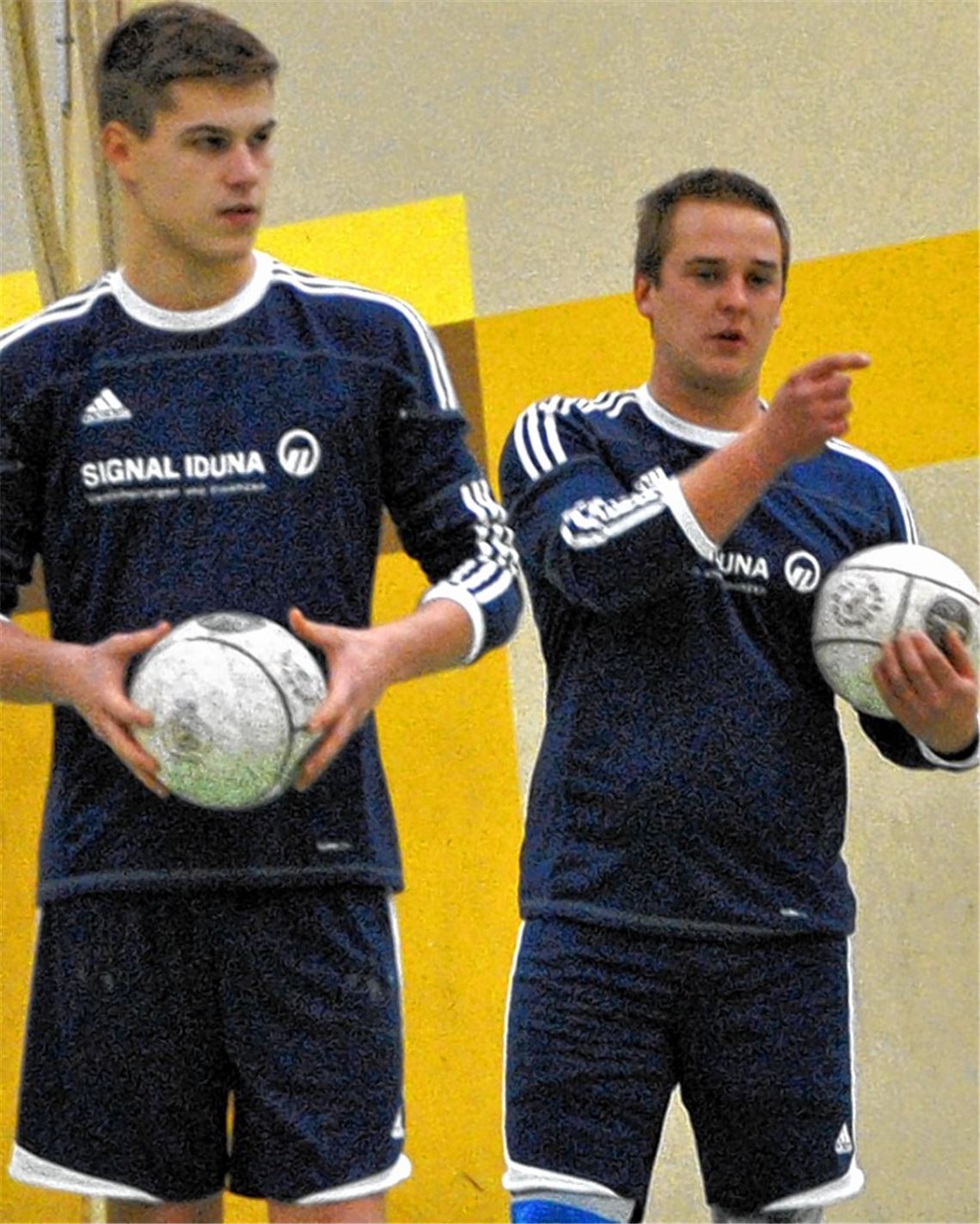 Dem TV Hohenklingen mit Max Feltl (li.) und Andreas Eberle gelingt beim Verbandsliga-Heimspieltag kein Satzgewinn. Foto: Haller