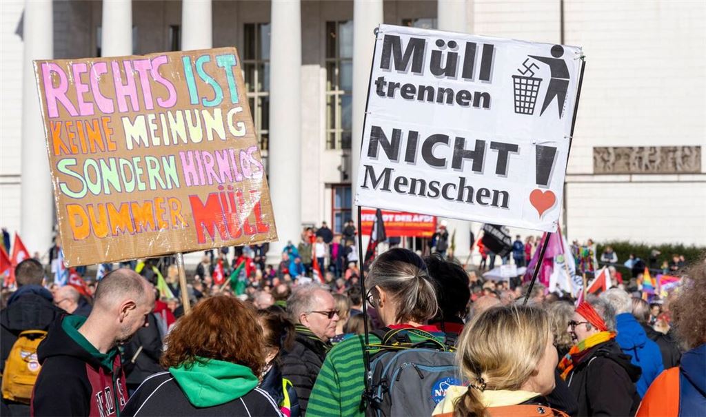 Demonstrationen gegen die AfD, wie hier in Duisburg, werden am Wochenende auch in Donzdorf erwartet.