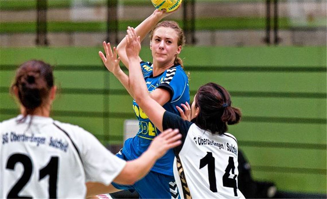 Den Ex-Landesligisten SG Oberderdingen/Sulzfeld stellen die Mühlacker Mädchen vor allem in der zweiten Halbzeit vor eine schwere Aufgabe. Foto: Zschorsch