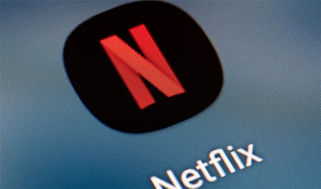 Den Netflix-Account teilen ist eine beliebte Praxis bei Nutzerinnen und Nutzern - der Konzern will dem entgegenwirken.