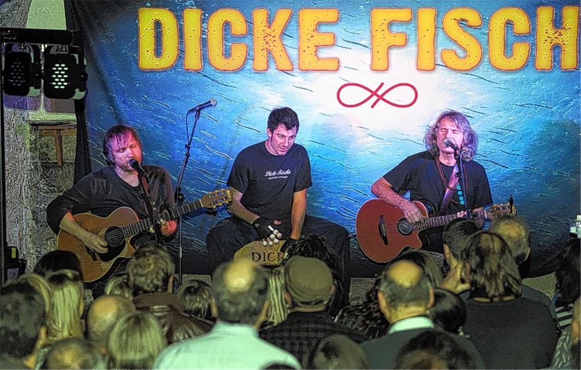 Den Song „Volltreffer“ widmen die Dicken Fische dem Kulturkeller zum Jubiläum.