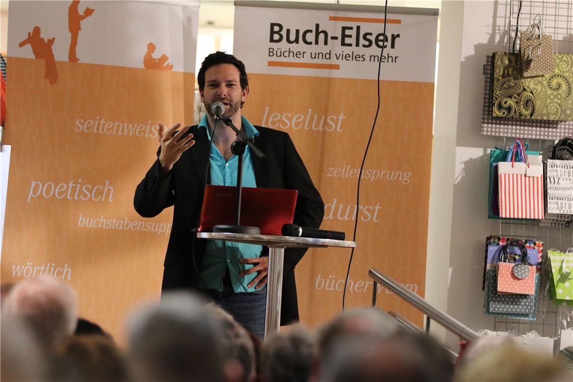 Liebeserklärungen der anderen Art beim Poetry Slam 910_0008_106724_ram_Halbfinale_Winter_Slam_Toto_Resack