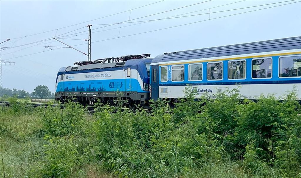 Den Zug für die neue Direktverbindung stellt die Tschechische Bahn ČD. (Archivbild)