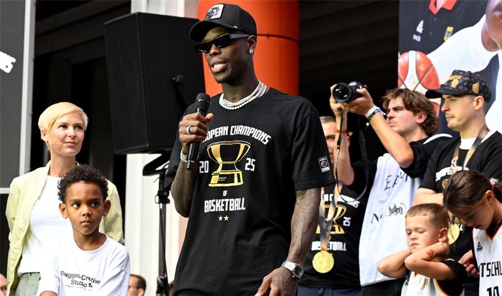 Dennis Schröder führte das Team zu Gold.