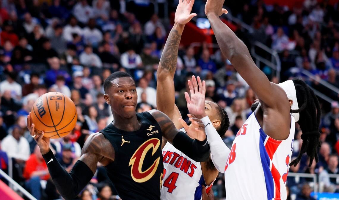 Dennis Schröder (l.) glänzte gegen Detroit als Vorbereiter.