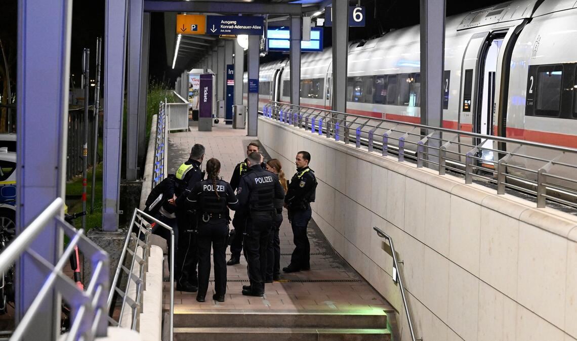 Der 20-Jährige kam in Polizeigewahrsam.