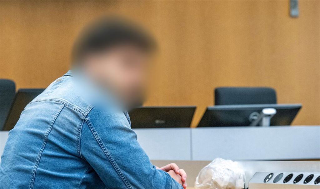 Der 28-jährige soll im Dezember 2024 versucht haben, seine dreijährige Tochter in der gemeinsamen Wohnung zu vergiften.