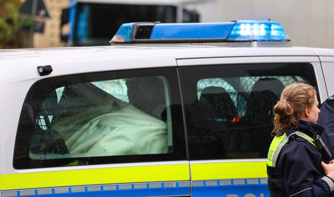 Der 40 Jahre alte Verdächtige wurde von der Polizei kurz nach der Tat festgenommen.