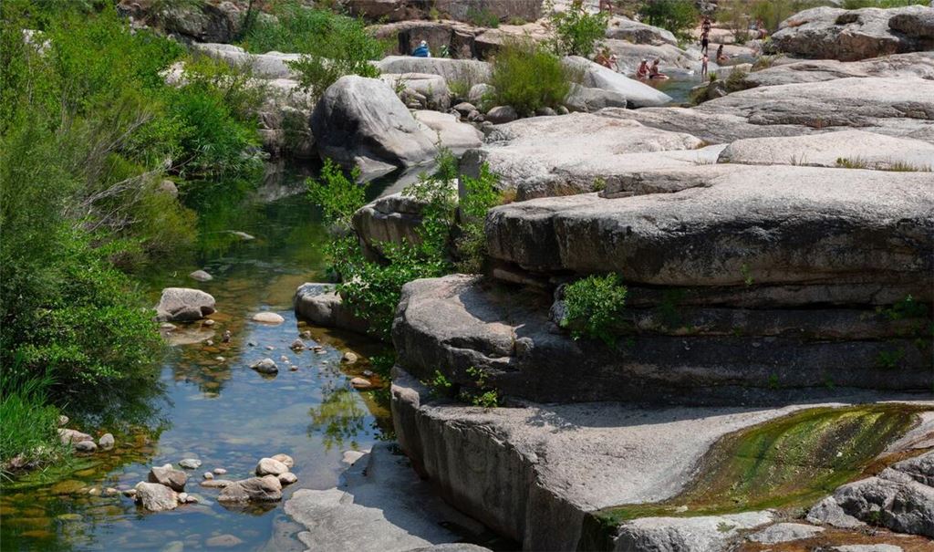 Der 45-Jährige wurde vom schnellen Anstieg des Wassers überrascht (Symbolbild).