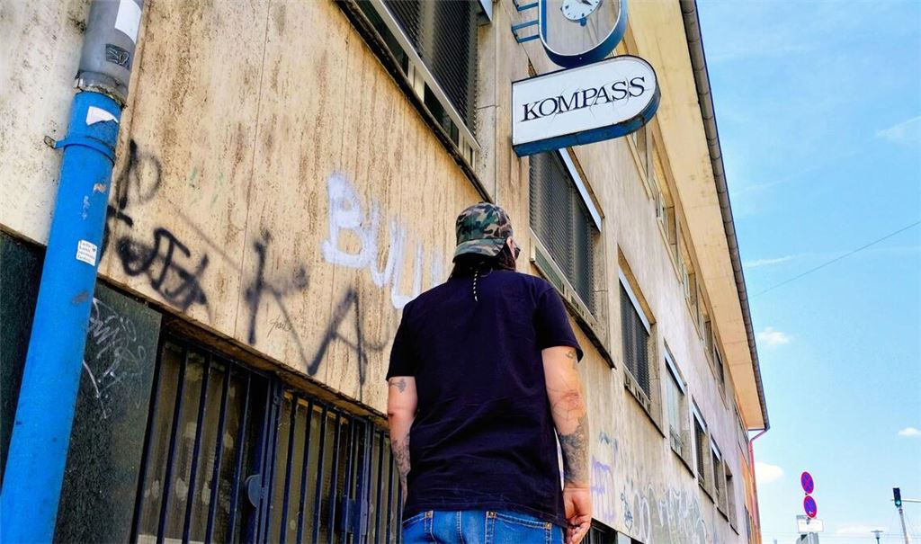 Der  52-jährige Christian zählt zu den ältesten Klienten des Drogenvereins Mannheim. Bislang schafft er es nicht, seinen Opioid-Konsum mithilfe von Substitution vollständig aufzugeben.