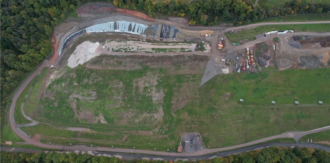 Landrat nimmt Stellung zu Deponie-Plan Der Abschnitt V der Deponie Hamberg in Maulbronn, ein sechster ist geplant. Foto: Enzkreis