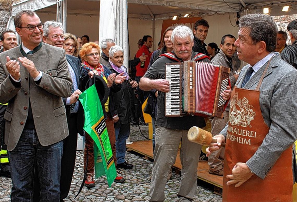 Der Amtskollege von Oberbürgermeister Frank Schneider (li.) aus Bassano, Stefano Cimatti, der den Fassanstich auf der Fiera Franca übernimmt, tritt nicht mehr zur Wahl an. Foto: Recken