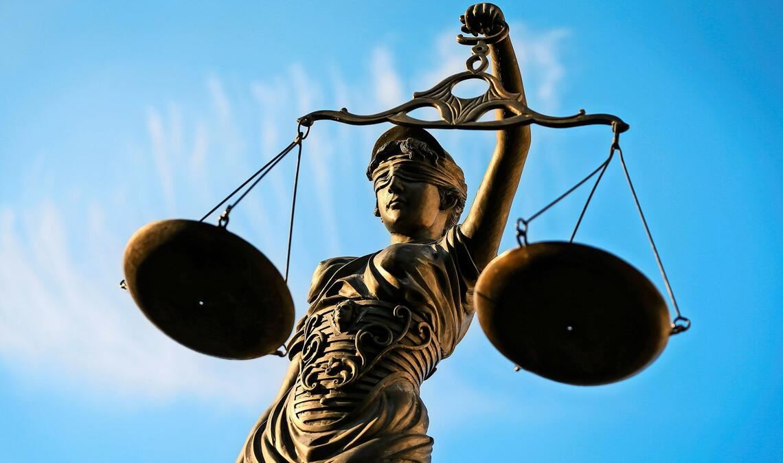 Der Angeklagte bekannte sich nicht schuldig (Symbolbild).