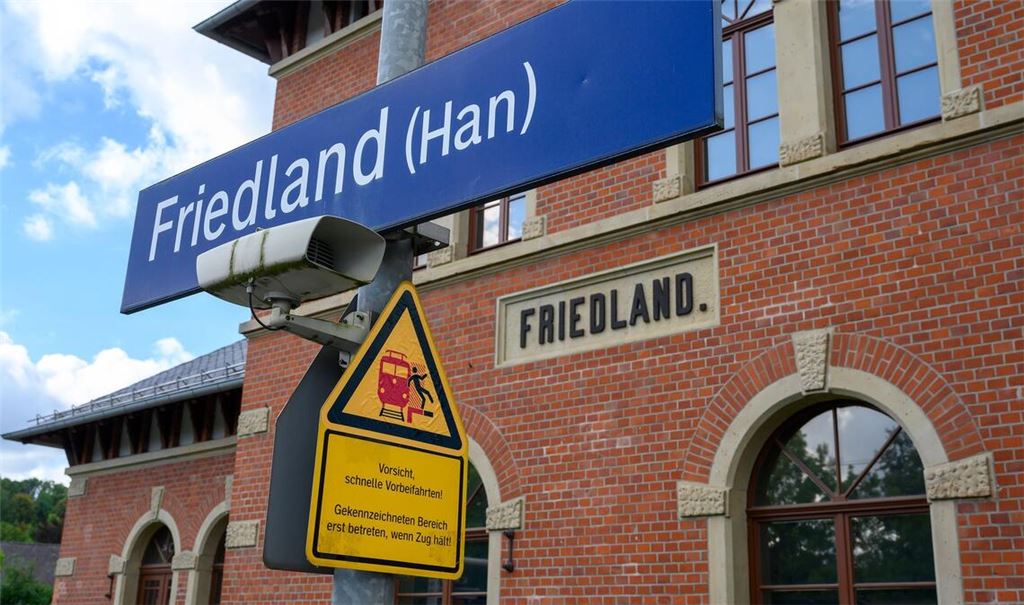 Der Bahnhof Friedland in Südniedersachsen: Hier starb am 11. August eine Jugendliche. (Archivbild)