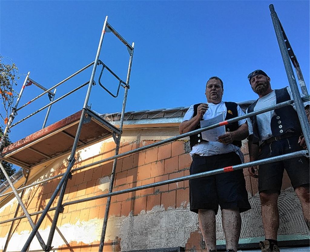 Richtfest für mehr als 30 Helfer