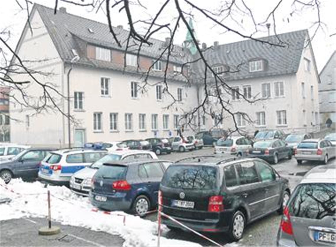 Der Bau einer Tiefgarage am Rathaus ist eine der Visionen, die in Knittlingen auf der Prioritätenliste des Rathauschefs stehen. Foto: Garhöfer