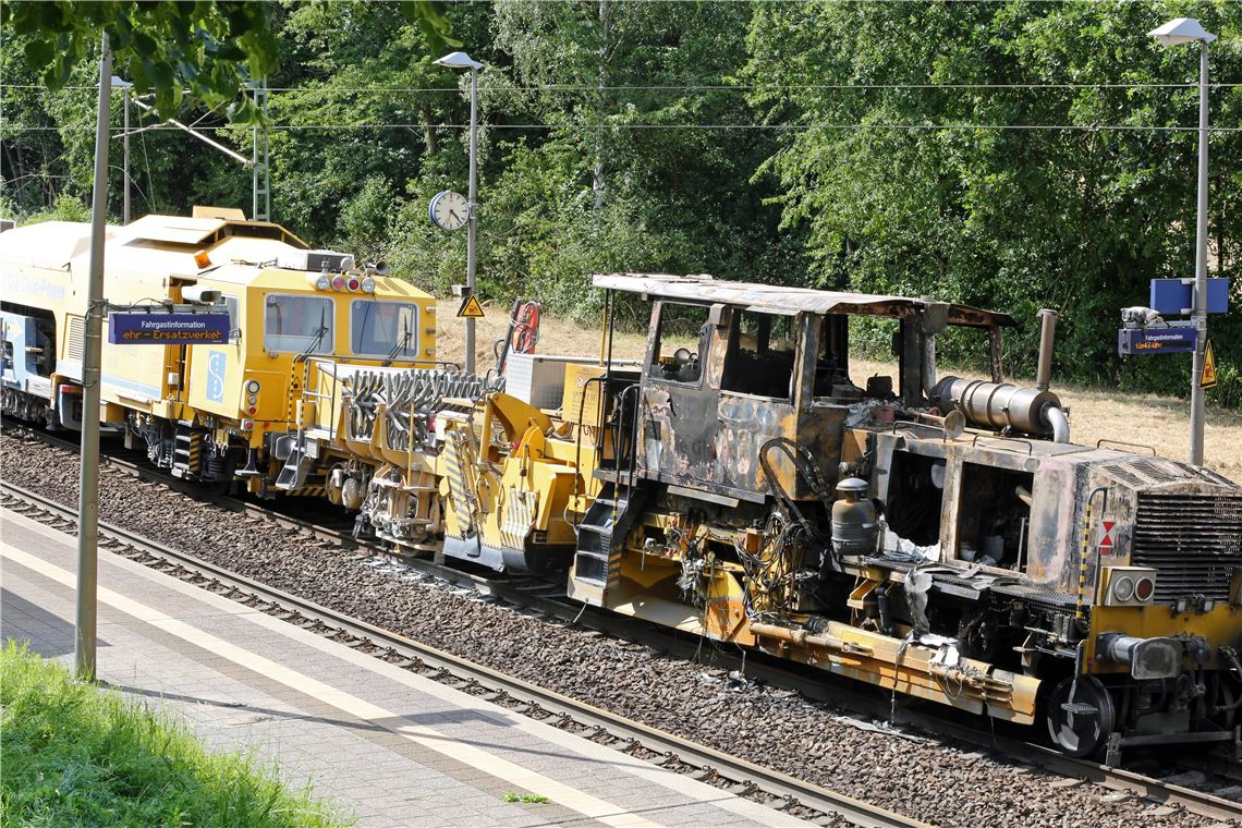 910_0008_155655_fg_Zugbrand1