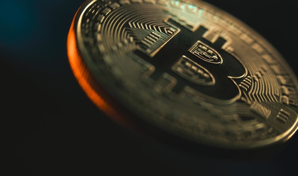 Der Bitcoin hartnäckig unter der 70.000-Dollar-Marke. Was den Kurs belastet.