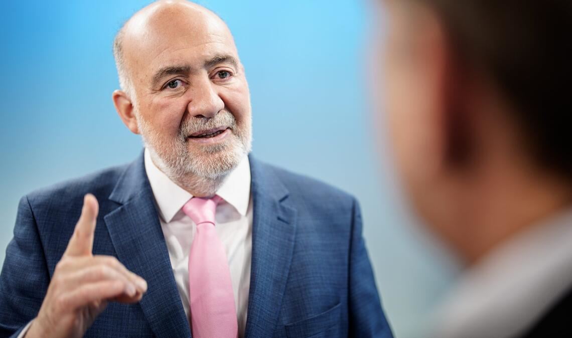 Der Botschafter von Israel: Ron Prosor.