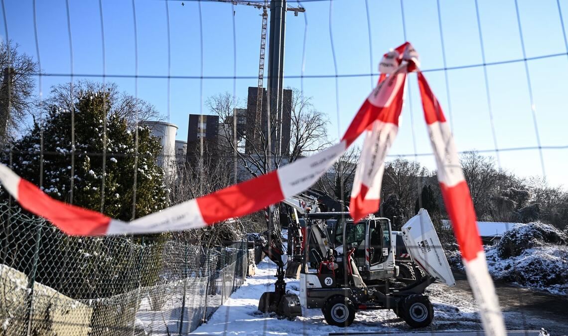 Der Brandanschlag auf die Stromversorgung in Berlin mitten im Winter hat gezeigt, welche Auswirkungen Angriffe auf die Infrastruktur haben können. (Symbolbild)